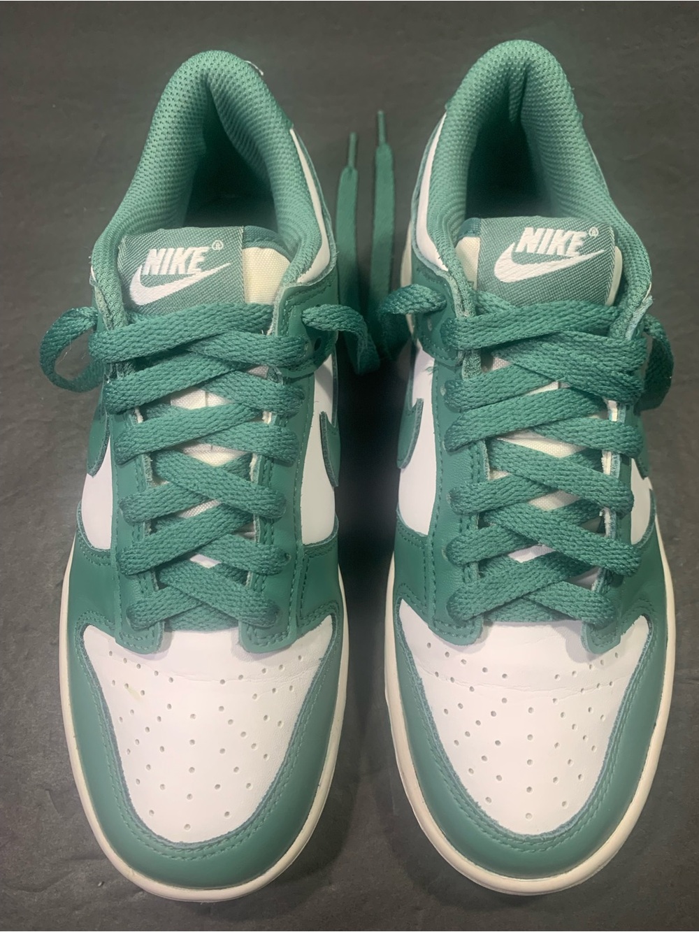 Nike Dunk Low Sneakers White Green Shoe Size - 6.5 Women’s or Youth 5Y - Picture 3 of 9